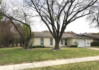 1601 Meridian Way - Photo 1