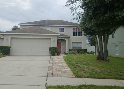 523 Stonewall Avenue - Photo 1