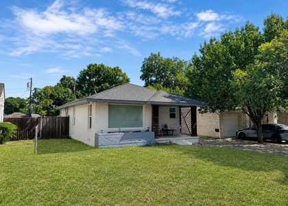 1931 Berkley Avenue - Photo 1