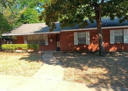2501 White Oak Lane - Photo 1