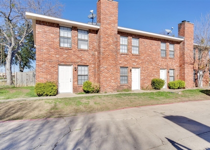210 Rolston Road - Photo 1