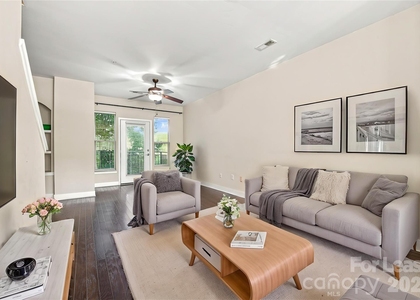 732 Seigle Point Drive - Photo 1