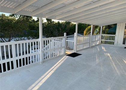 114 Nw 25th Street - Photo 1