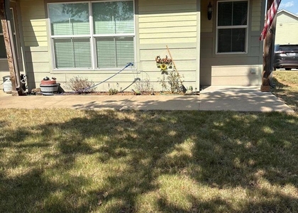 802 E 21st - Photo 1