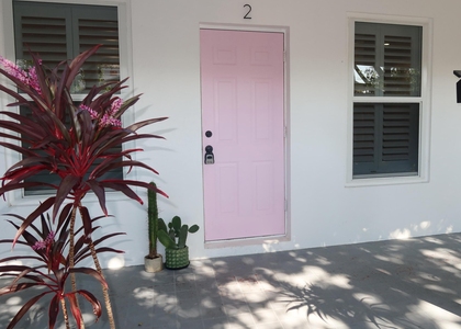 614 Palm Street - Photo 1
