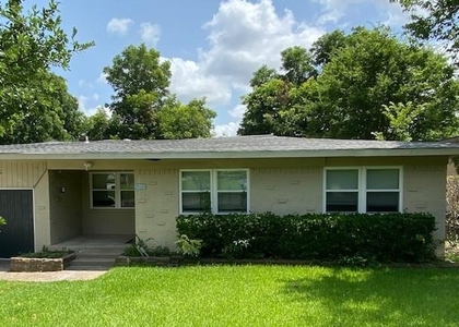 2125 Forest Oaks Drive - Photo 1