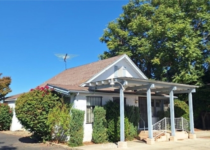 615 N Palm Avenue - Photo 1