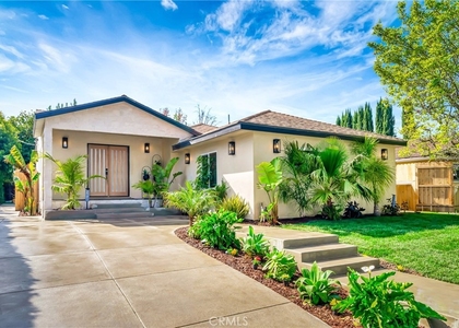 22120 Costanso Street - Photo 1