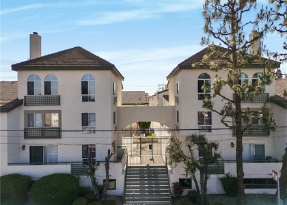 15000 Downey Avenue - Photo 1