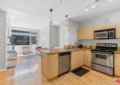 630 West 6th Street - Photo 1