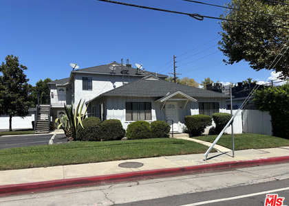14311 1/2 Magnolia Boulevard - Photo 1