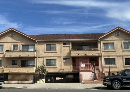 710 Crenshaw Boulevard - Photo 1