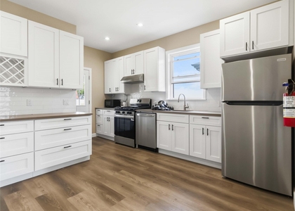 7813 58th Avenue - Photo 1