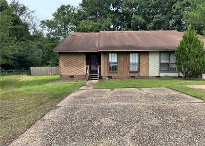 402 Michie Place - Photo 1