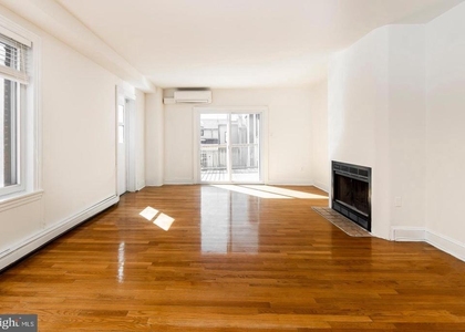 1912 Spruce Street - Photo 1