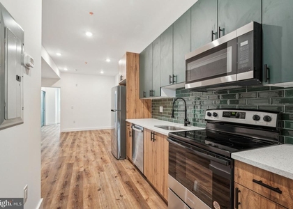 2632 N 11th Street - Photo 1