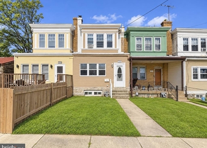 320 Highland Avenue - Photo 1