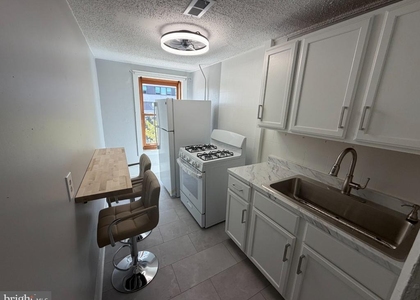 322 South Broad Street - Photo 1