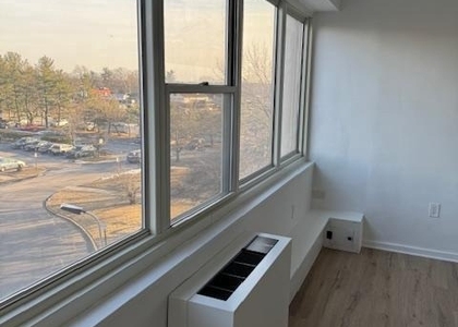 404 Barclay Towers - Photo 1
