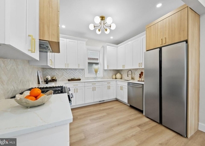 505 Newton Avenue - Photo 1
