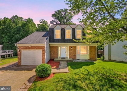 9514 Fox Run Drive - Photo 1