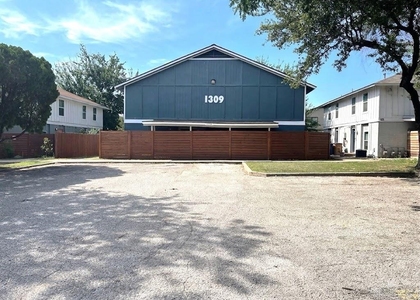 1309 Southport Dr - Photo 1