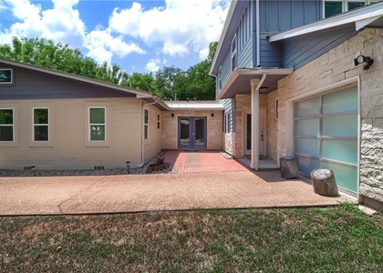 900 Capitol Ct - Photo 1