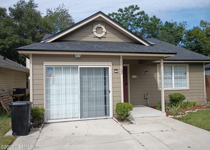 10102 Geni Hill Circle S - Photo 1