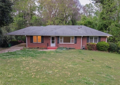 2019 Bramblewood Drive Ne - Photo 1