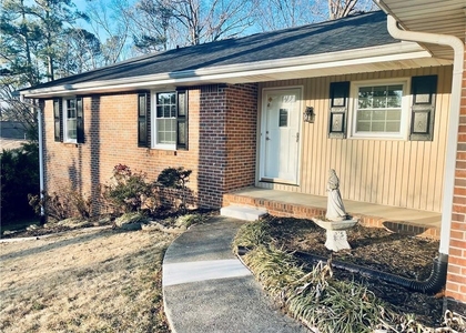 637 Rae Drive - Photo 1