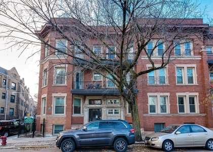 4114 N Clarendon Avenue - Photo 1