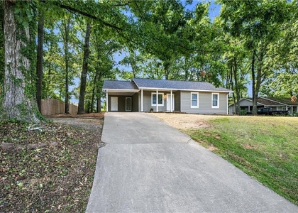 215 Henry Street - Photo 1
