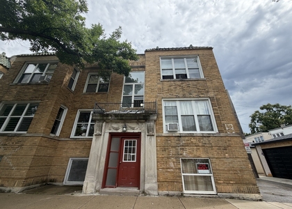 4515 N Hamlin Avenue - Photo 1