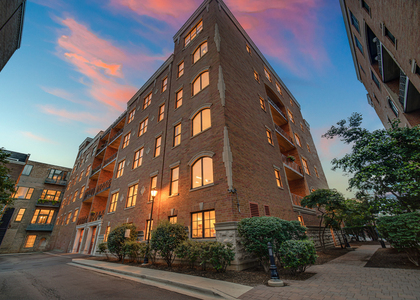 2811 N Bell Avenue - Photo 1