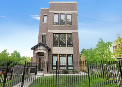 4217 S Indiana Avenue - Photo 1
