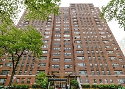 2909 N Sheridan Road - Photo 1