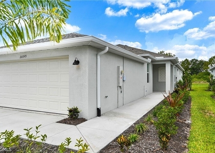 20545 Hazelnut Court S - Photo 1