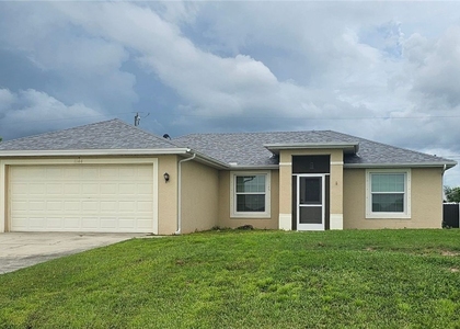 1144 Nw 5th Place - Photo 1