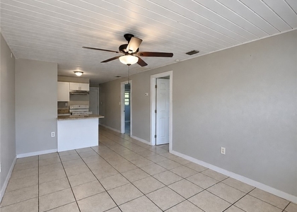 3236 Dora Street - Photo 1