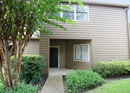 2333 Briarwest - Photo 1