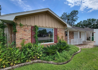 4405 W 43rd Street - Photo 1