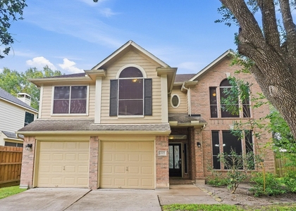 1307 Sandpiper Court S - Photo 1