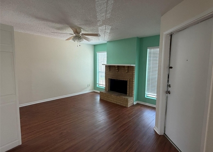 1516 Bay Area Boulevard - Photo 1