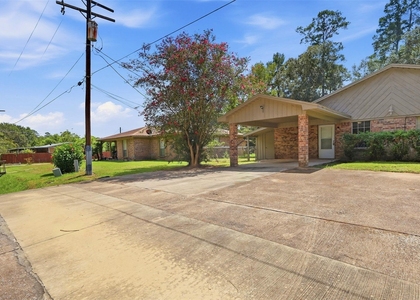 1006 Perry Street - Photo 1