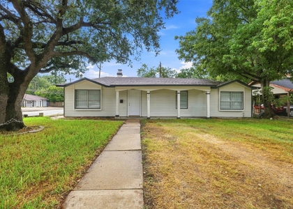 2101 Flynn Drive - Photo 1