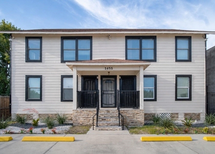 3455 Rosalie Street - Photo 1