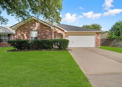 140 Bristol Bend Lane - Photo 1
