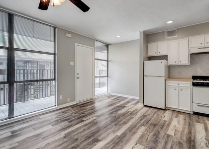 1901 Whitney Street - Photo 1