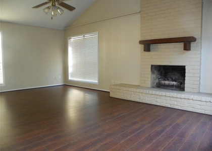 3450 Dawnwood - Photo 1
