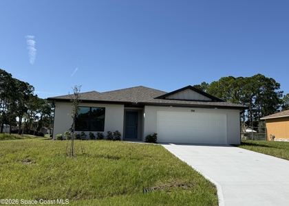 792 Geary Street Sw - Photo 1